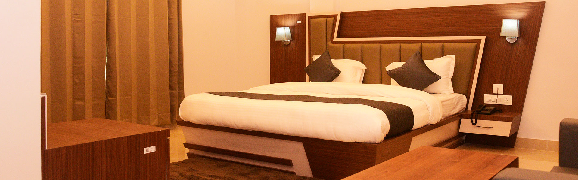 Rooms & Accommodation